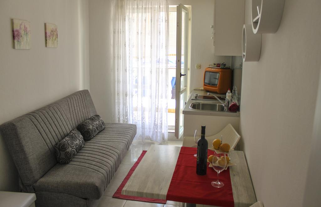 Roko Apartments Biograd Na Moru Exteriör bild